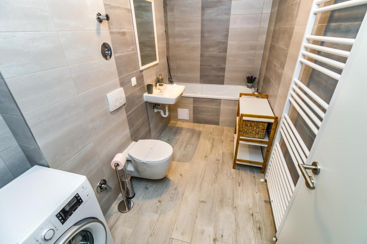 Apartament Diamant Braşov Exteriör bild